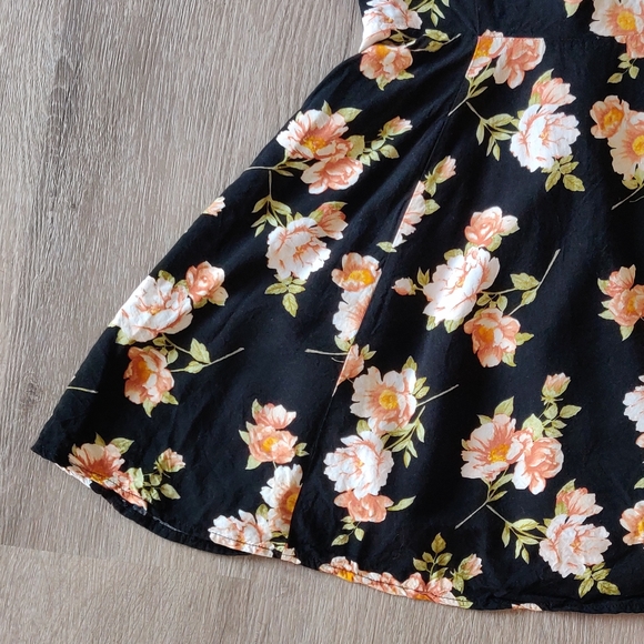 Forever 21 Black Lace-up Floral Summer Minidress Large - Picture 5 of 12